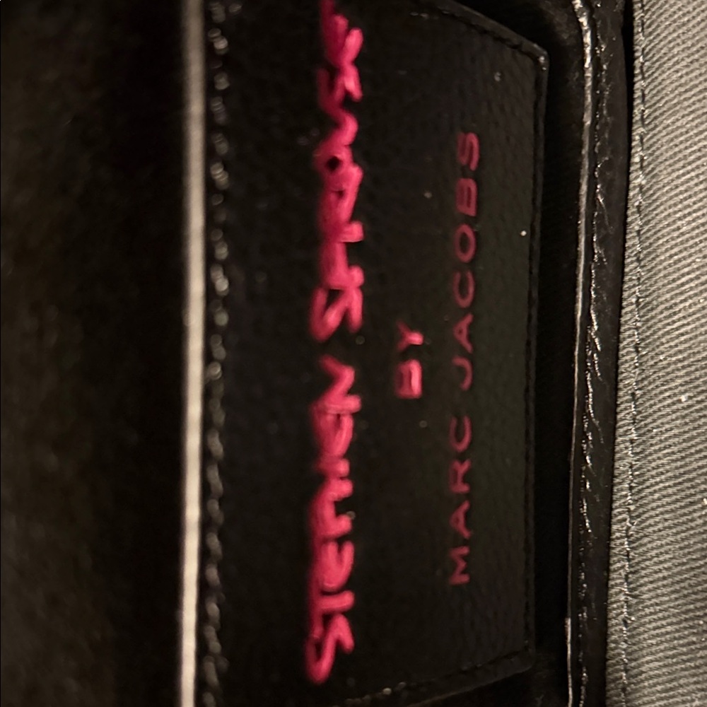 Marc Jacobs Black and Hot Pink Graffiti-Print The Tote Bag - Picture 2 of 8
